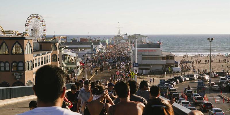 User800设计策略：如何通过社会认同设计提升用户体验与转化率